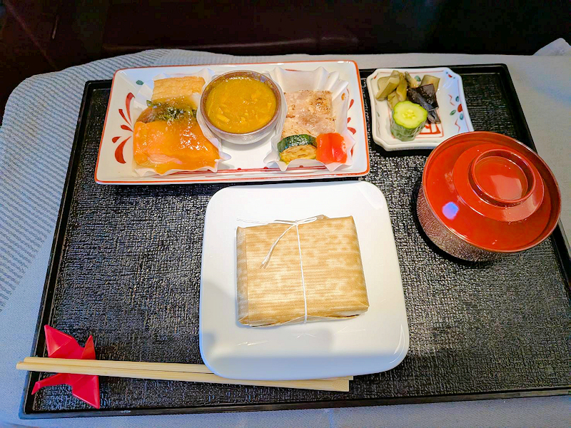 JALビジネスクラス機内食