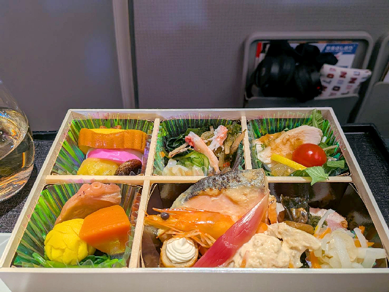 JAL国内線ファーストクラス機内食 JAL国内線ファーストクラス機内食