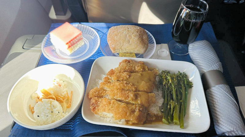 UA ホノルル－ロサンゼルス ファーストクラス機内食