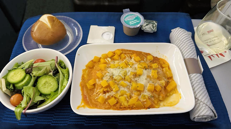 UA ロサンゼルス－ニューアーク ファーストクラス機内食
